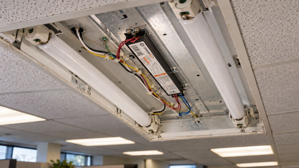 What Is a Lighting Ballast?