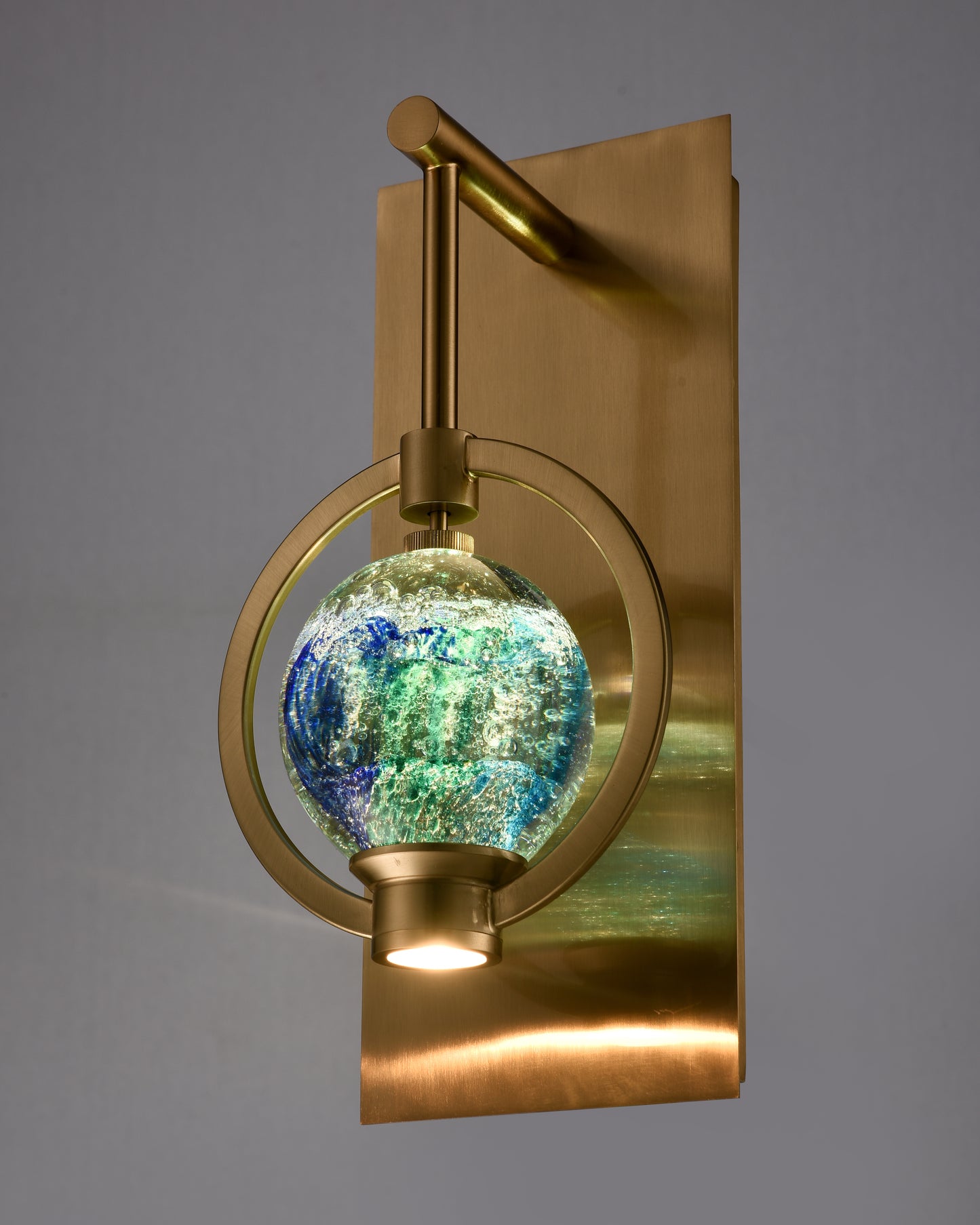 Arabela Utopia lacquered gold wall sconce 85407-1 view 4