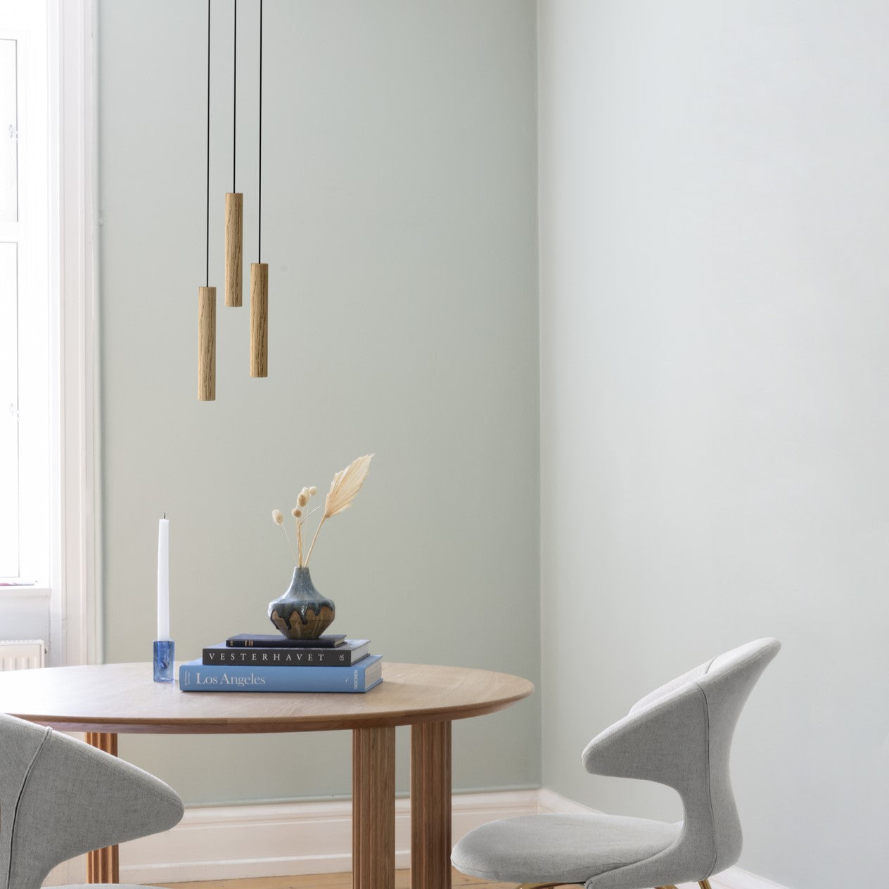 UMAGE Chimes Cluster 3 Oak - US — styled interior view 3