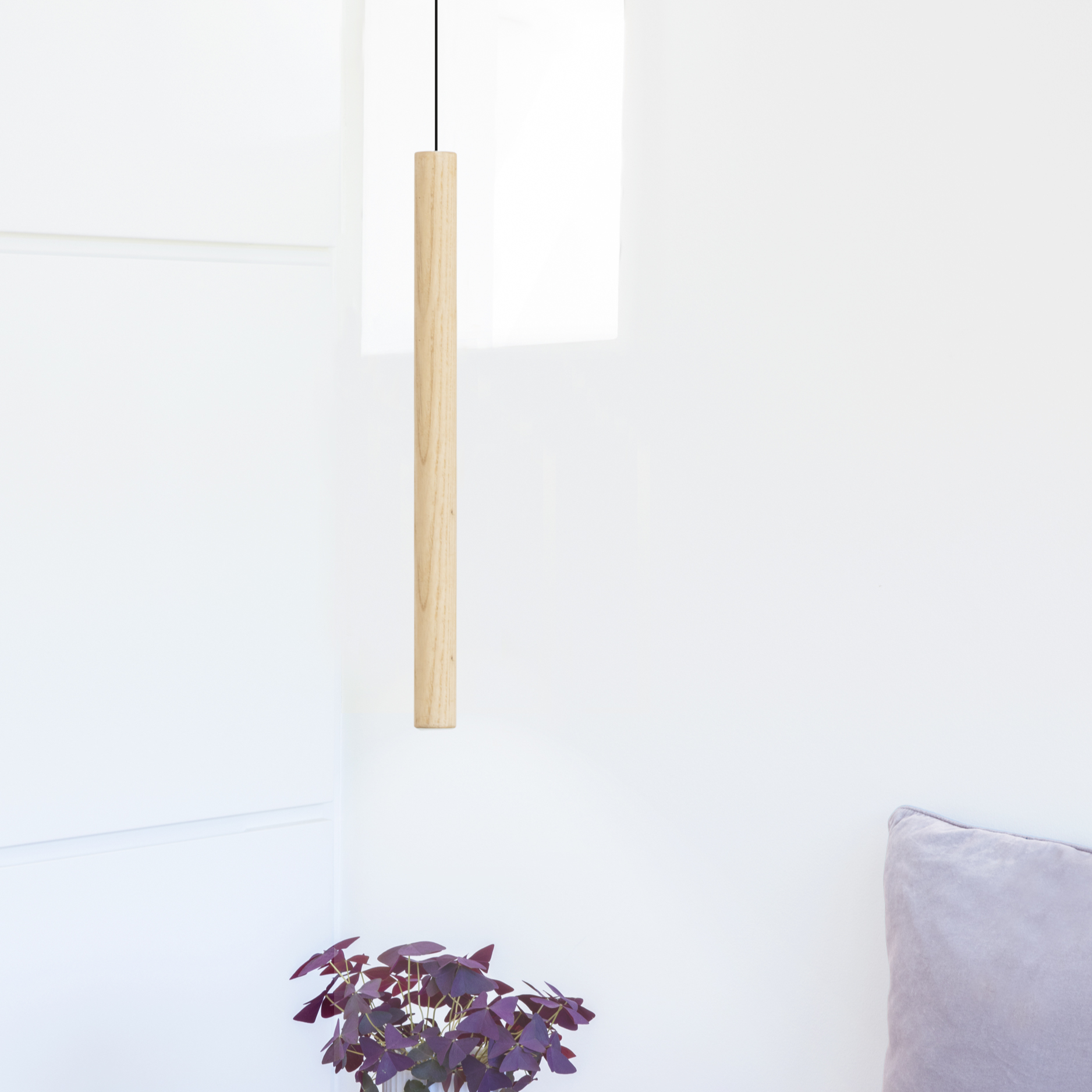 UMAGE Chimes Tall Oak - US — styled interior view 5